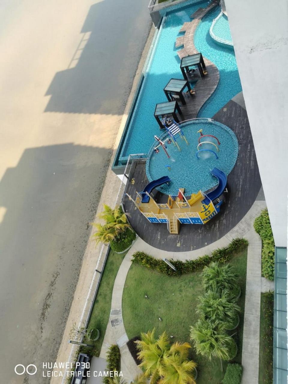 Leisure2 Imperium Residence Kuantan Seaview Studio Dış mekan fotoğraf